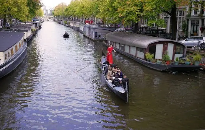 Gondola canal tour Amsterdam romantic private chauffeur transfer